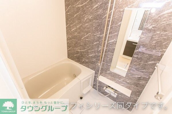 ラ・プロムナードIIIの物件内観写真